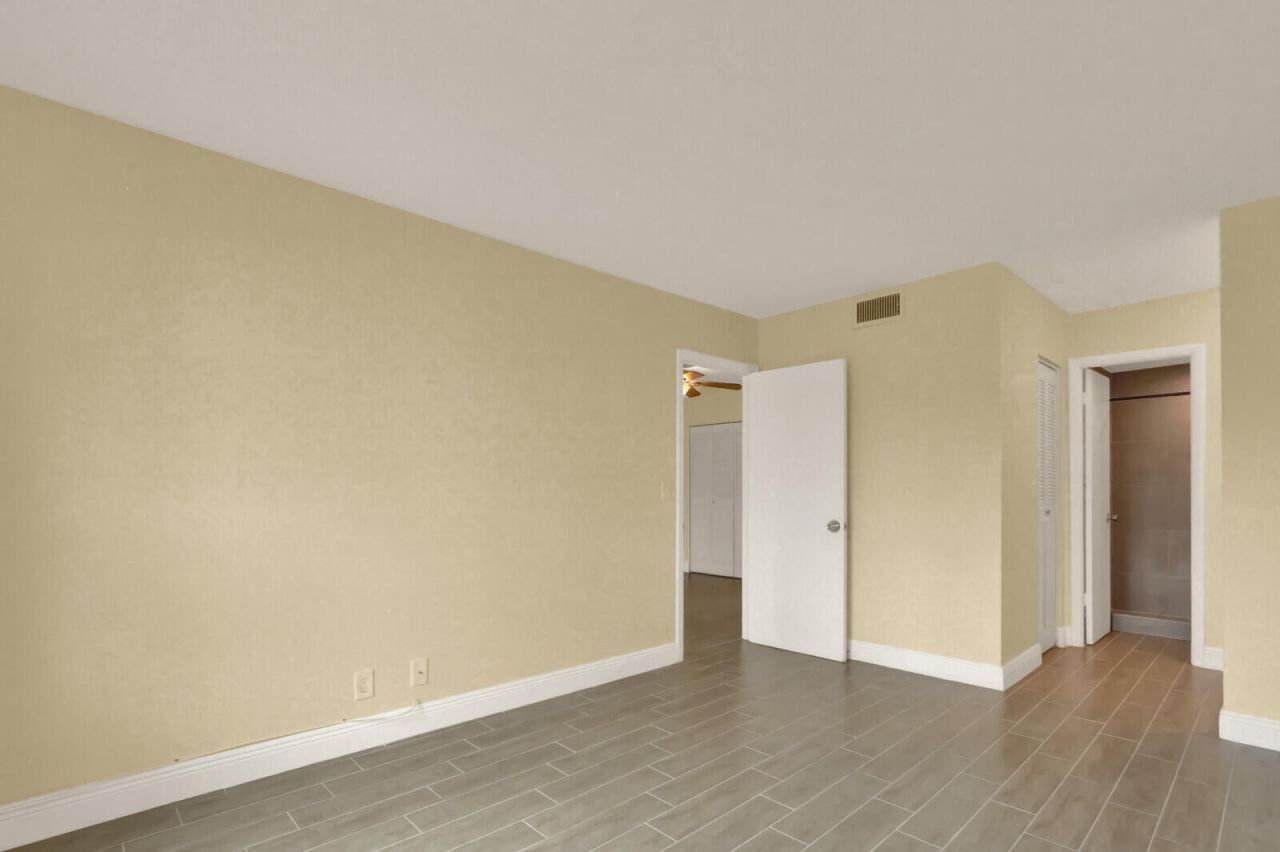 201 Lake Frances Drive, West Palm Beach, FL 33411 Photo