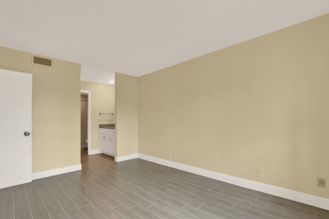 201 Lake Frances Drive, West Palm Beach, FL 33411 Photo