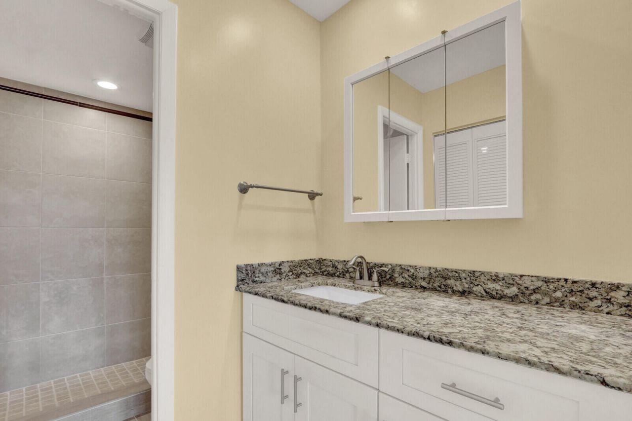 201 Lake Frances Drive, West Palm Beach, FL 33411 Photo