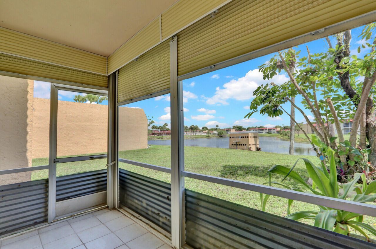 201 Lake Frances Drive, West Palm Beach, FL 33411 Photo