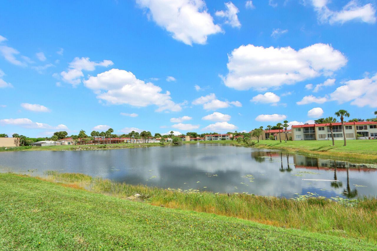 201 Lake Frances Drive, West Palm Beach, FL 33411 Photo