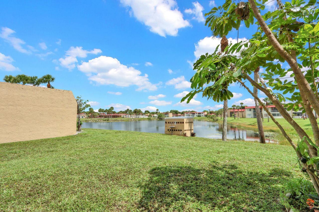 201 Lake Frances Drive, West Palm Beach, FL 33411 Photo
