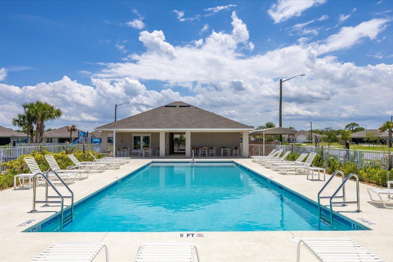 843 Persimmon Place, Fort Pierce, FL 34981 Photo