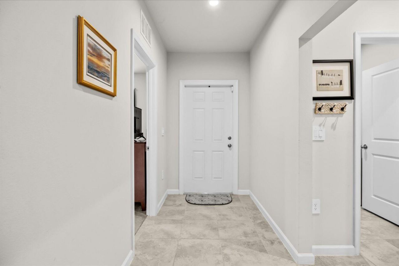 843 Persimmon Place, Fort Pierce, FL 34981 Photo
