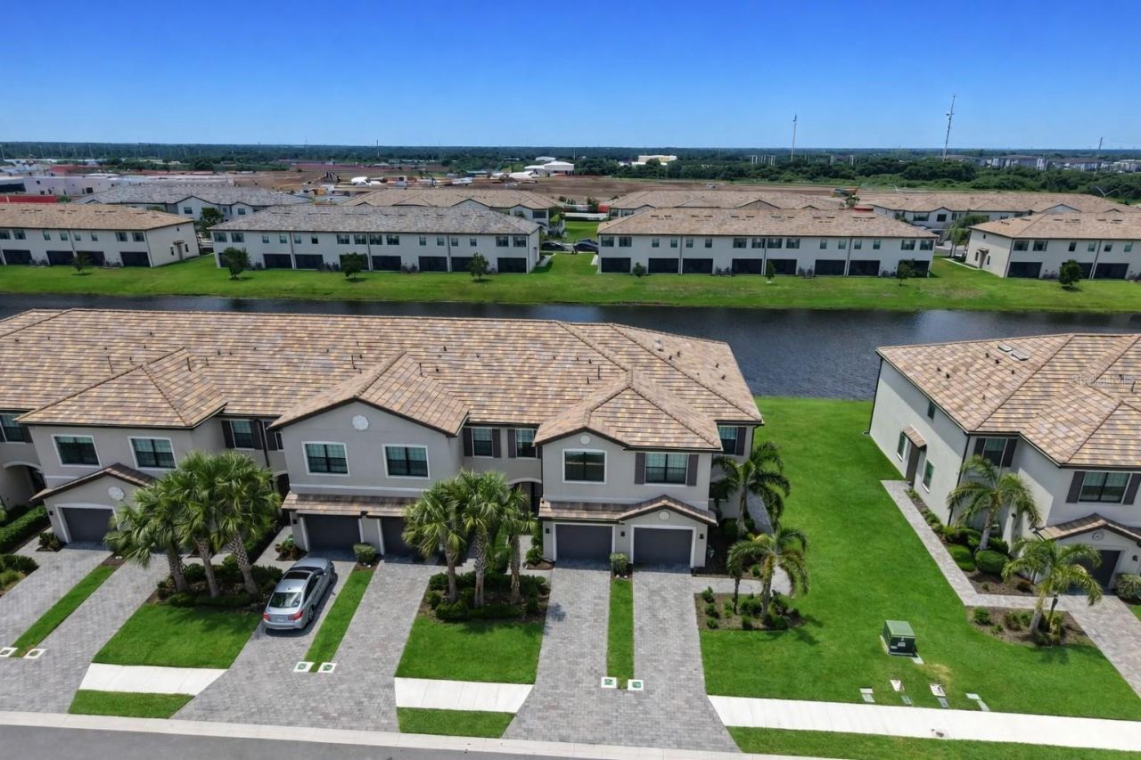 15154 Sunny Day Drive, Bradenton, FL 34211 Photo