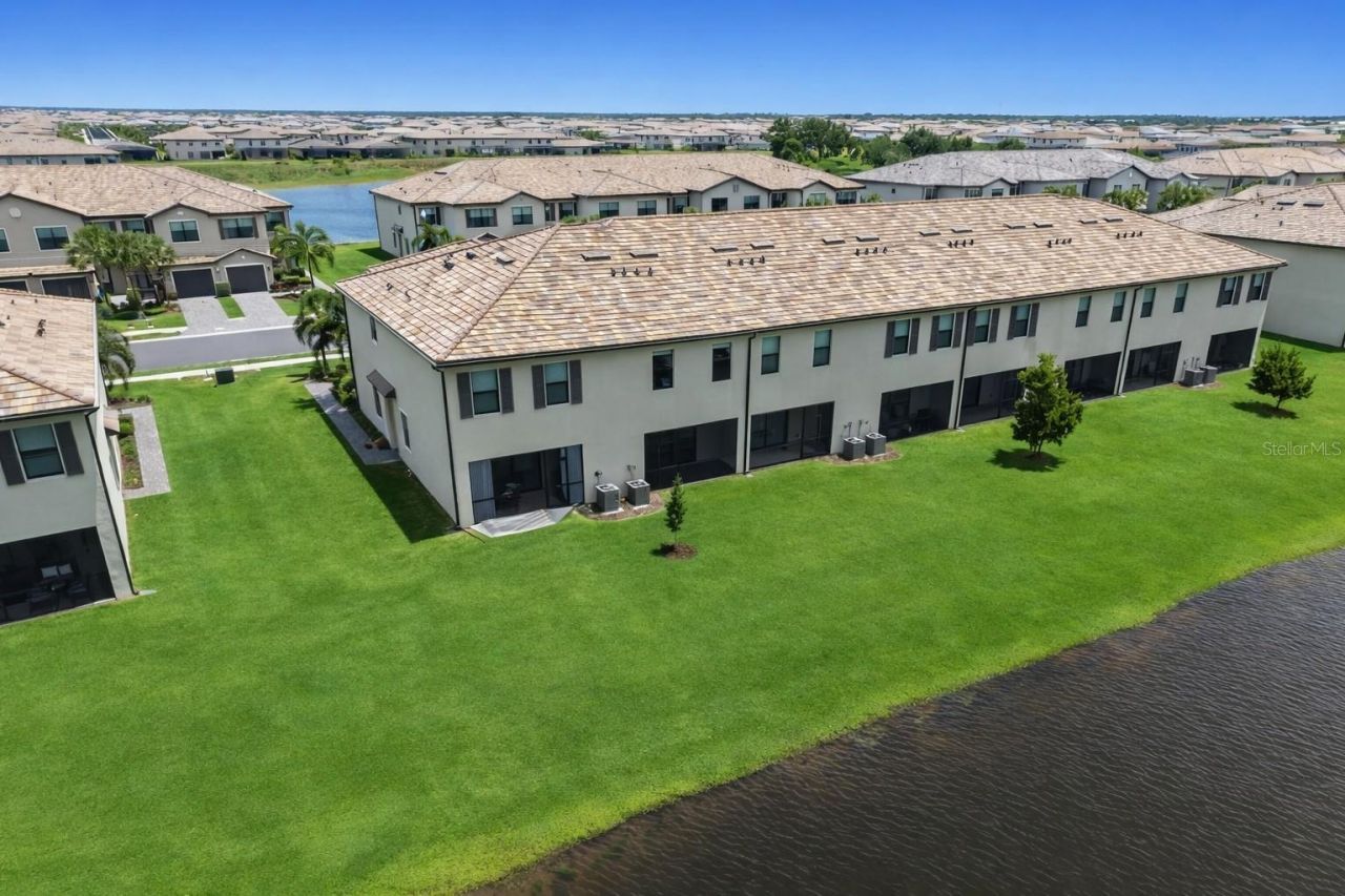 15154 Sunny Day Drive, Bradenton, FL 34211 Photo