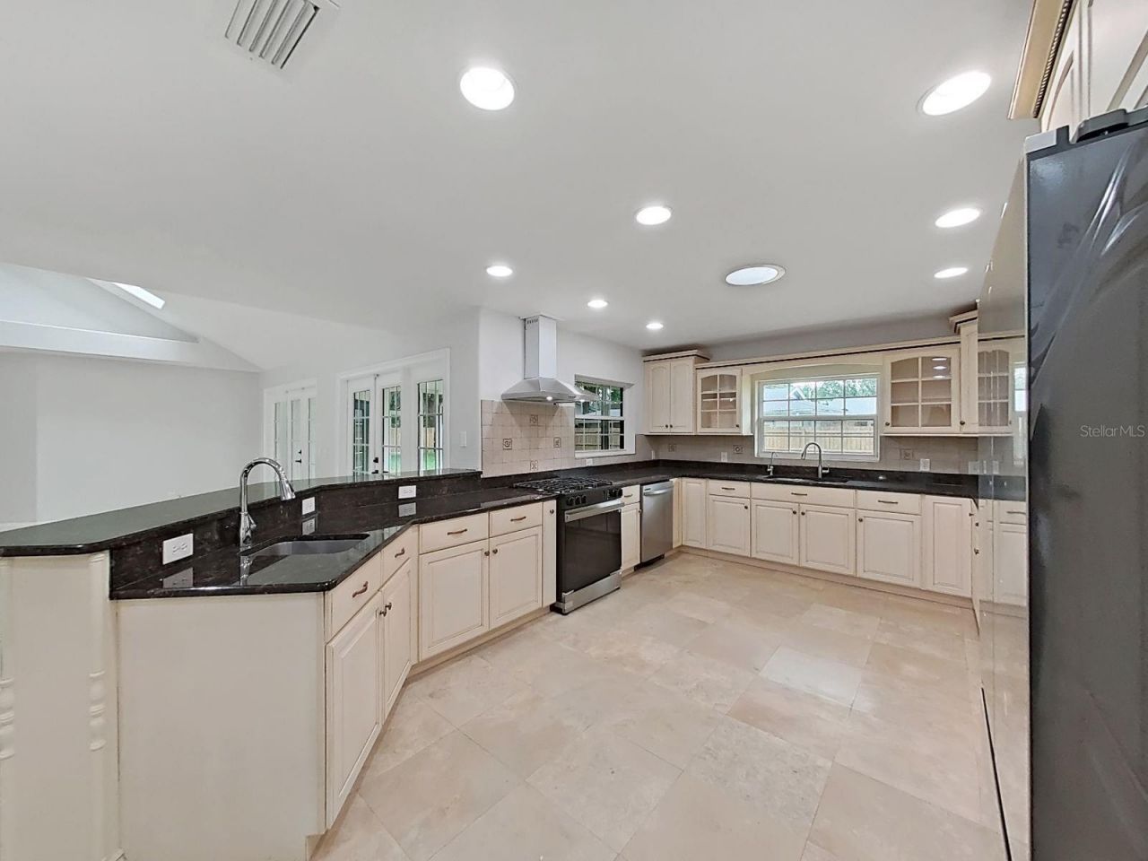 3322 Schefflera Road, Tampa, FL 33618 Photo