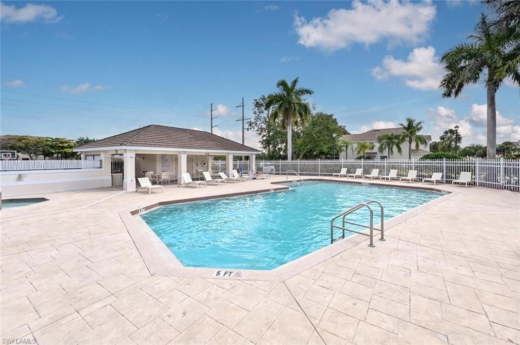 981 Hampton Cir , Unit 119, Naples, FL 34105 Photo