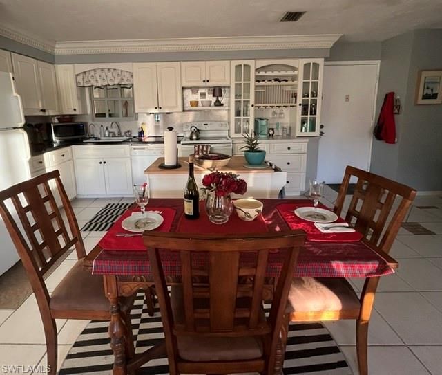 4802 Tudor Dr, Unit 202, Cape Coral, FL 33904 Photo