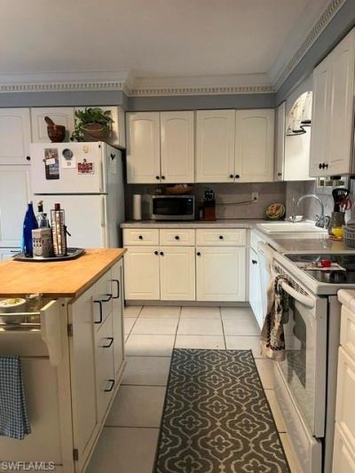 4802 Tudor Dr, Unit 202, Cape Coral, FL 33904 Photo