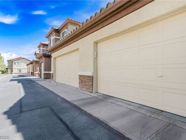 8324 W Charleston Boulevard , Unit 1070, Las Vegas, NV 89117