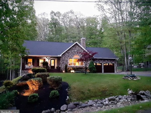 219 OWEGO DR , HAZLETON, PA 18202
