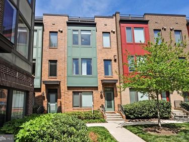 8337 LOOKING GLASS WAY, FAIRFAX, VA 22031