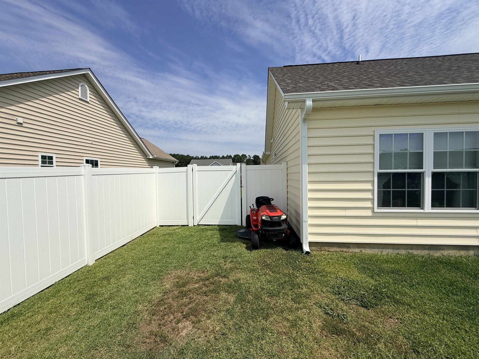 745 Weston Dr.  Photo 17