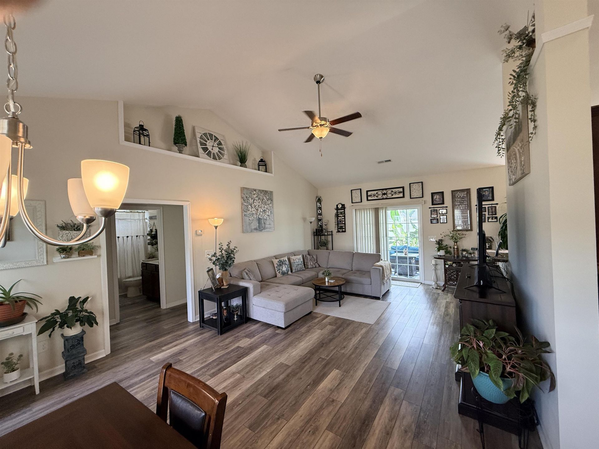 745 Weston Dr.  Photo 5