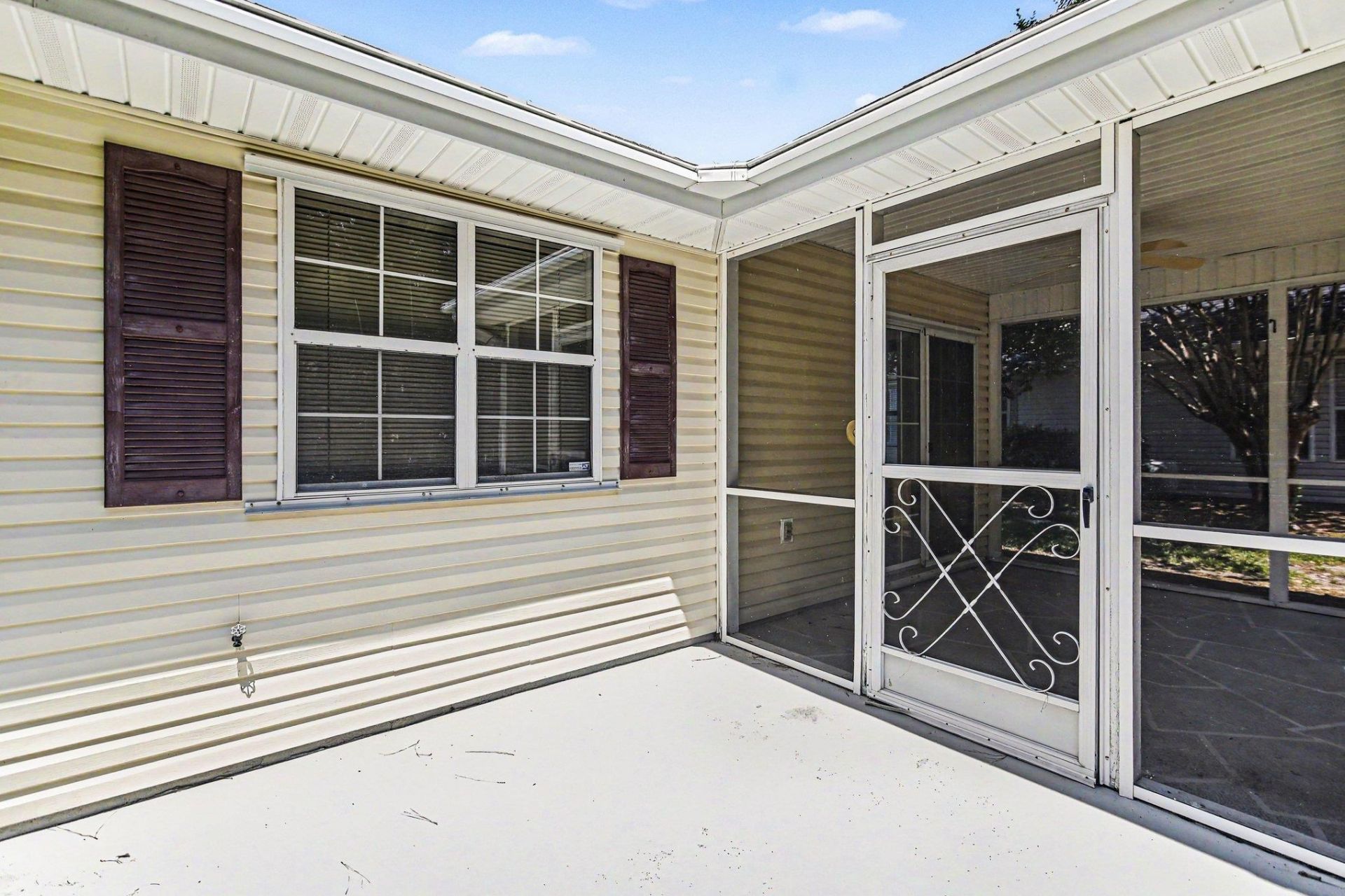 1105 Ganton Way  Photo 22