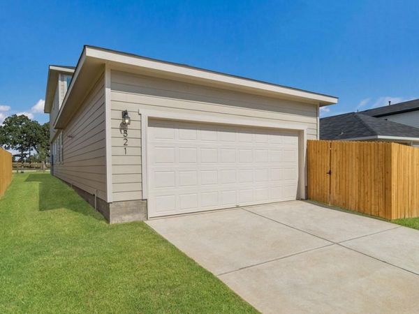 321 Puerto Plata Ave, Bastrop, TX 78602