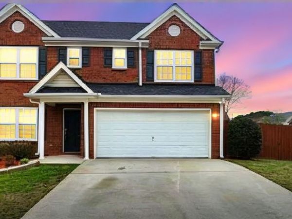 1133 Hawthorn Lane, Grayson, GA 30017