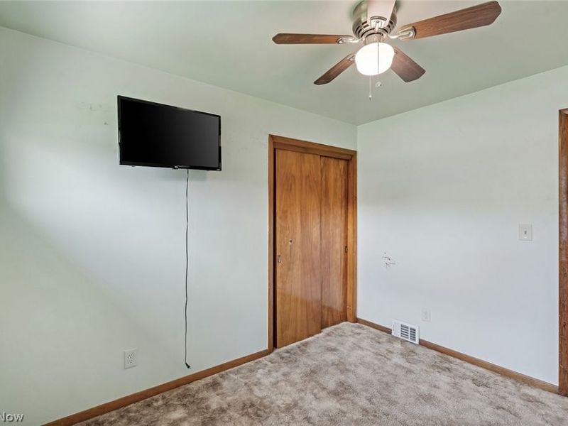 961 Adrian Circle , Girard, OH 44420 Photo 18