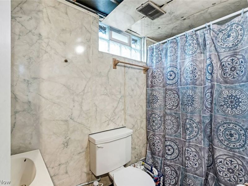 961 Adrian Circle , Girard, OH 44420 Photo 28