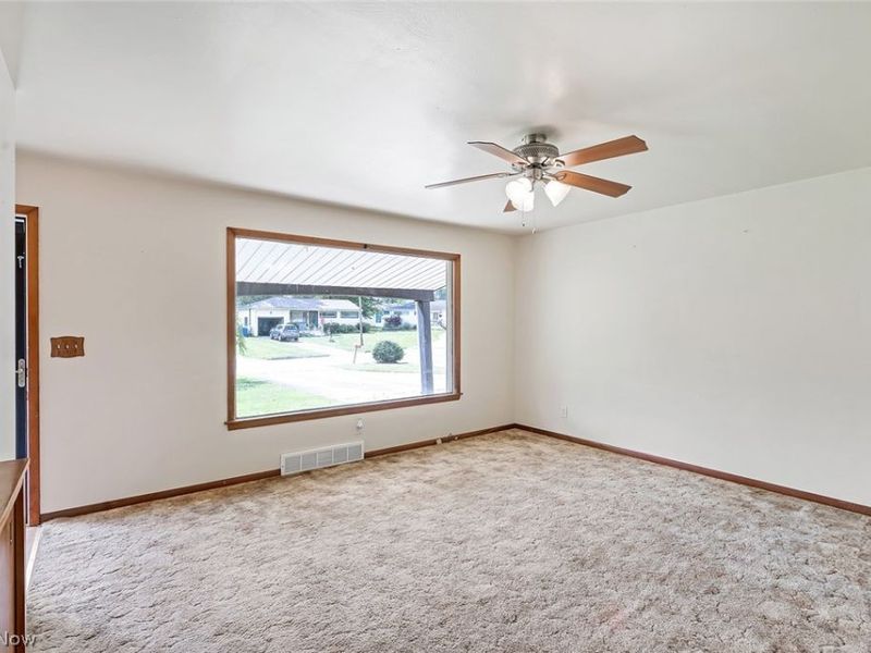 961 Adrian Circle , Girard, OH 44420 Photo 7