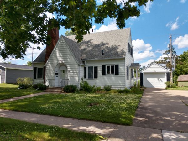 528 Hillcrest St, Unit 528 Hillcr, Viroqua, WI 54665
