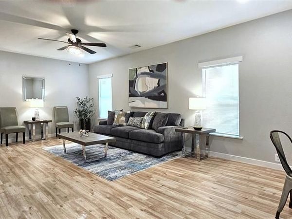 327 E Hull Street, Denison, TX 75021
