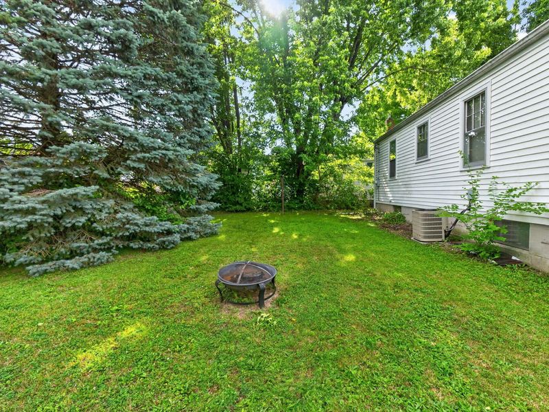 319 Colton Avenue, Bellefontaine, OH 43311 Photo 9
