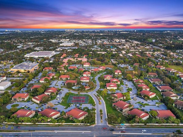 6531 Chasewood Drive, Unit H, Jupiter, FL 33458