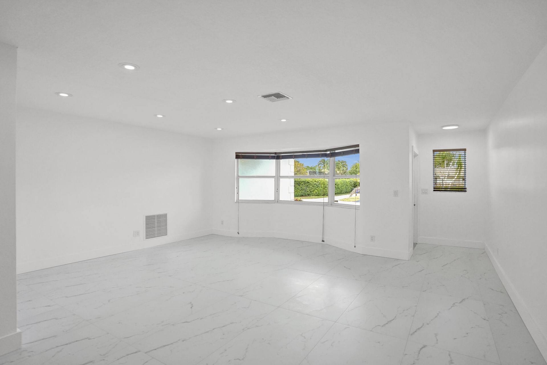 2030 N 54th Avenue, Hollywood, FL 33021 Photo