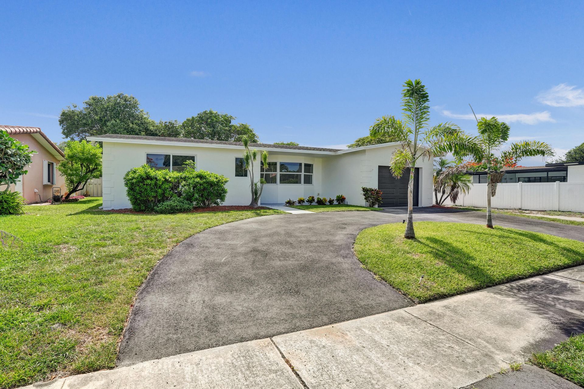 2030 N 54th Avenue, Hollywood, FL 33021 Photo