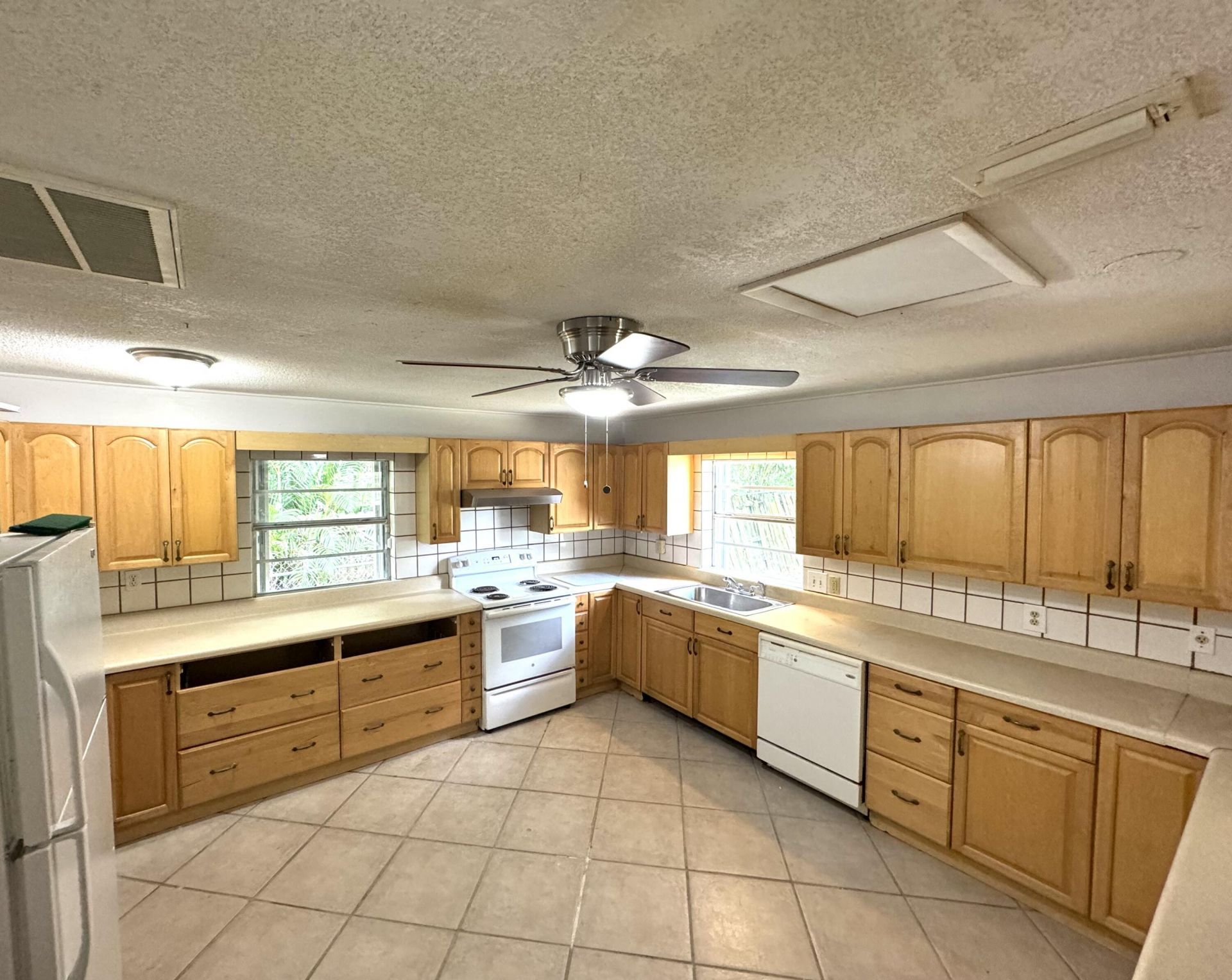 1901 S 34th Street, Fort Pierce, FL 34947 Photo