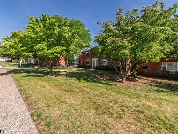 93 Fox Rd., Edison, NJ 08817