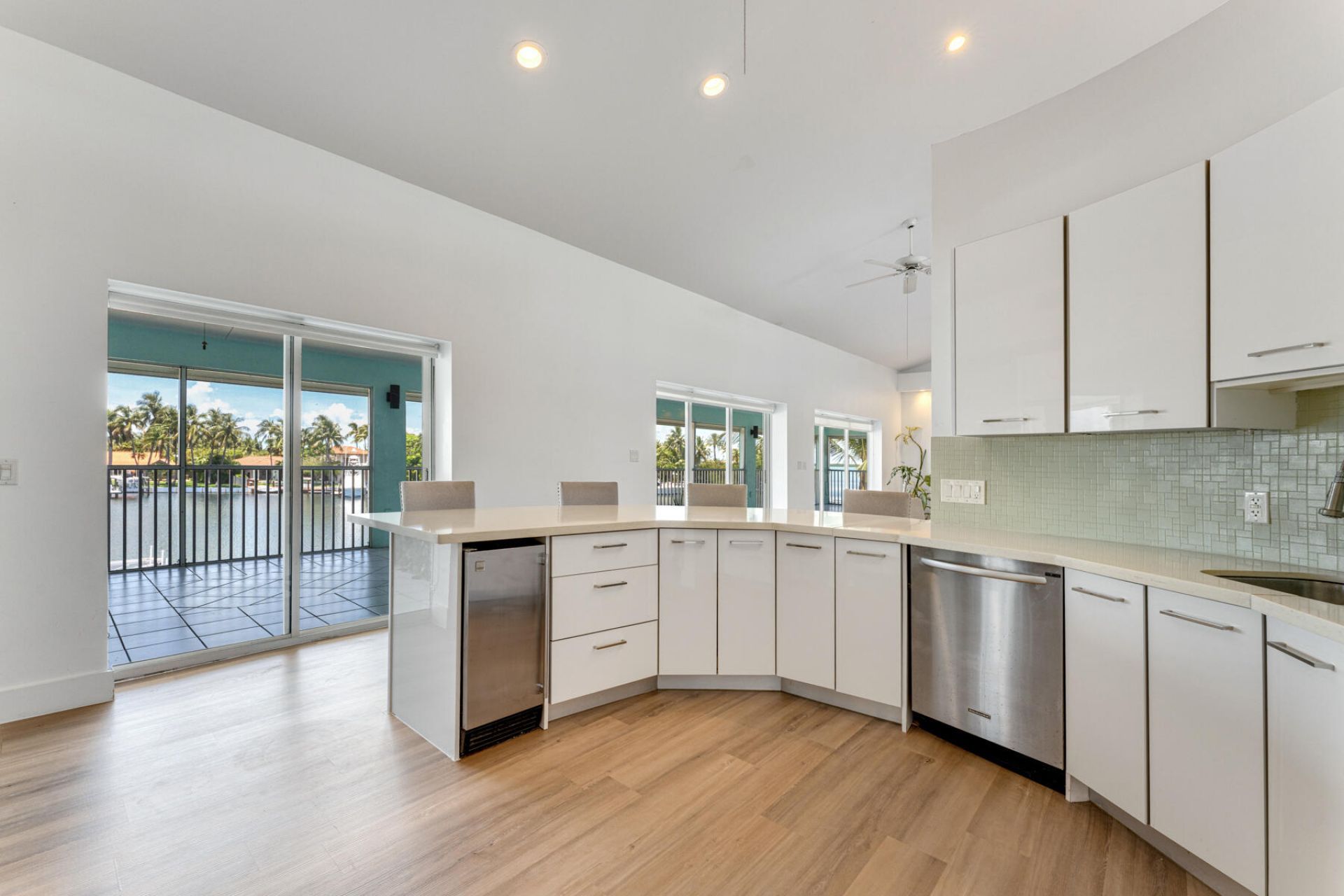 74980 Overseas Highway, Unit 3, Islamorada, FL 33036 Photo