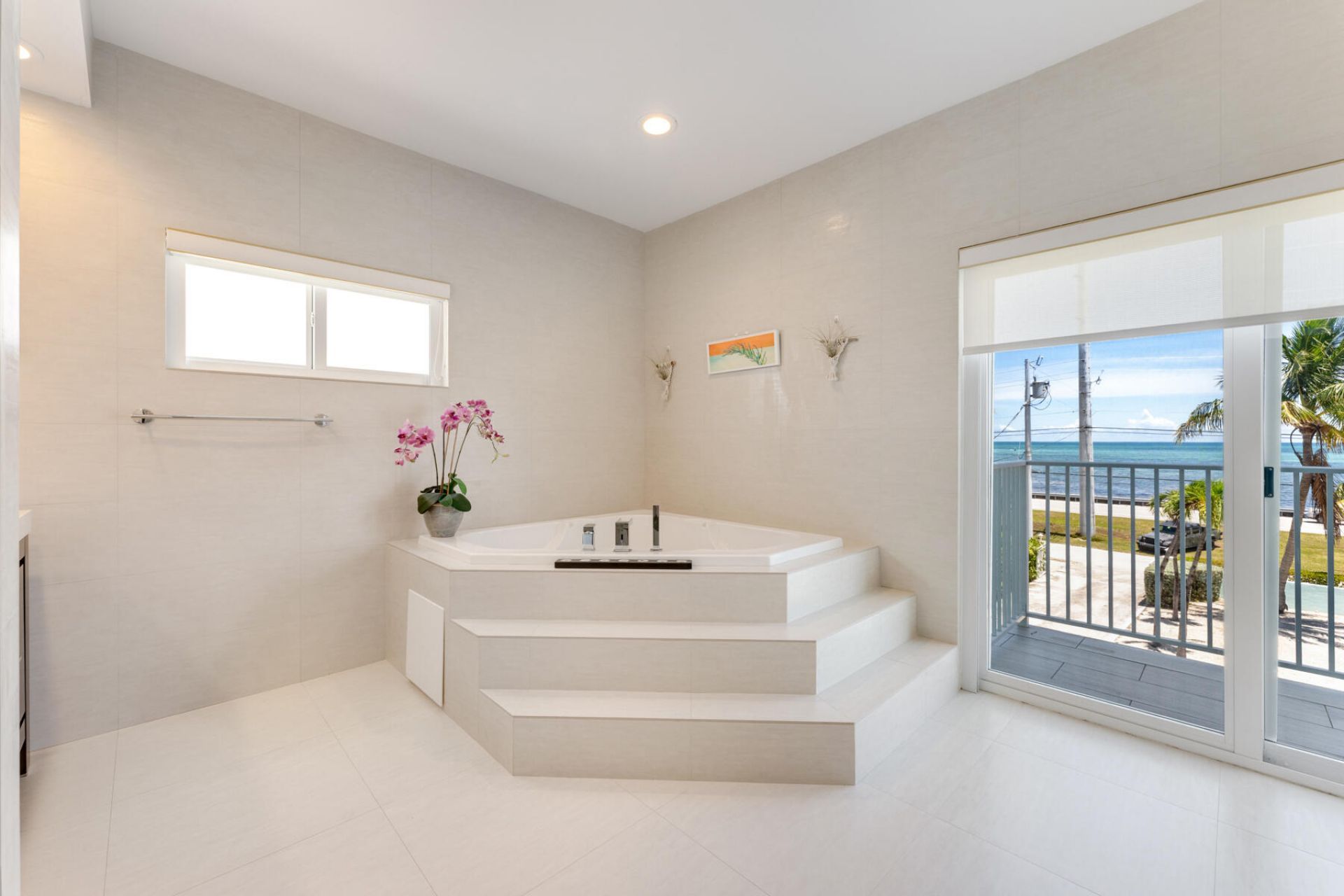 74980 Overseas Highway, Unit 3, Islamorada, FL 33036 Photo