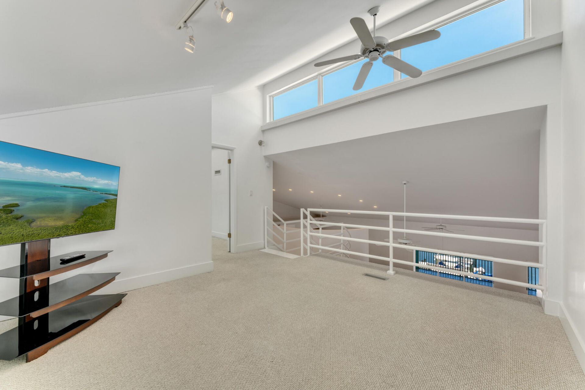 74980 Overseas Highway, Unit 3, Islamorada, FL 33036 Photo