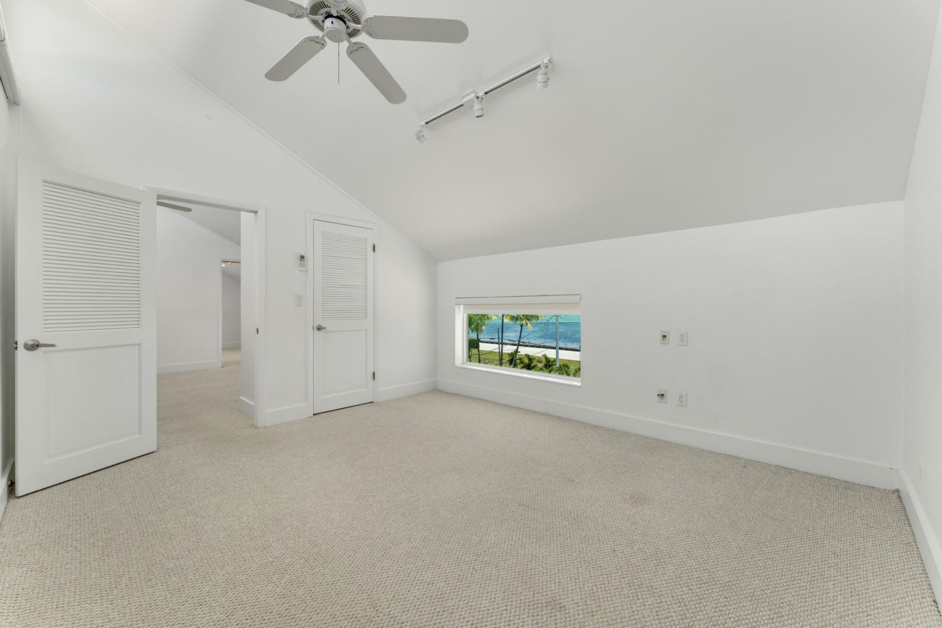 74980 Overseas Highway, Unit 3, Islamorada, FL 33036 Photo
