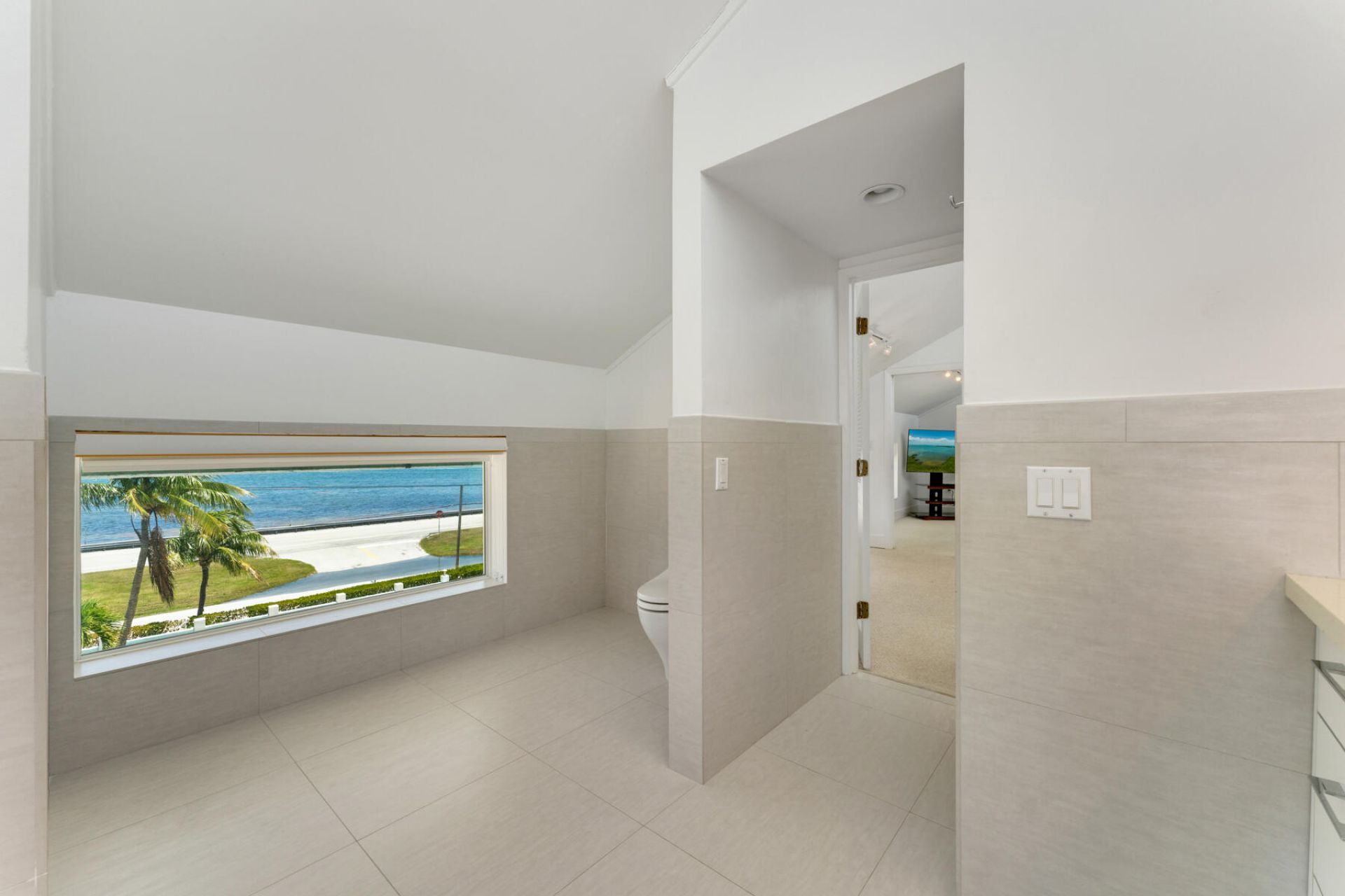 74980 Overseas Highway, Unit 3, Islamorada, FL 33036 Photo