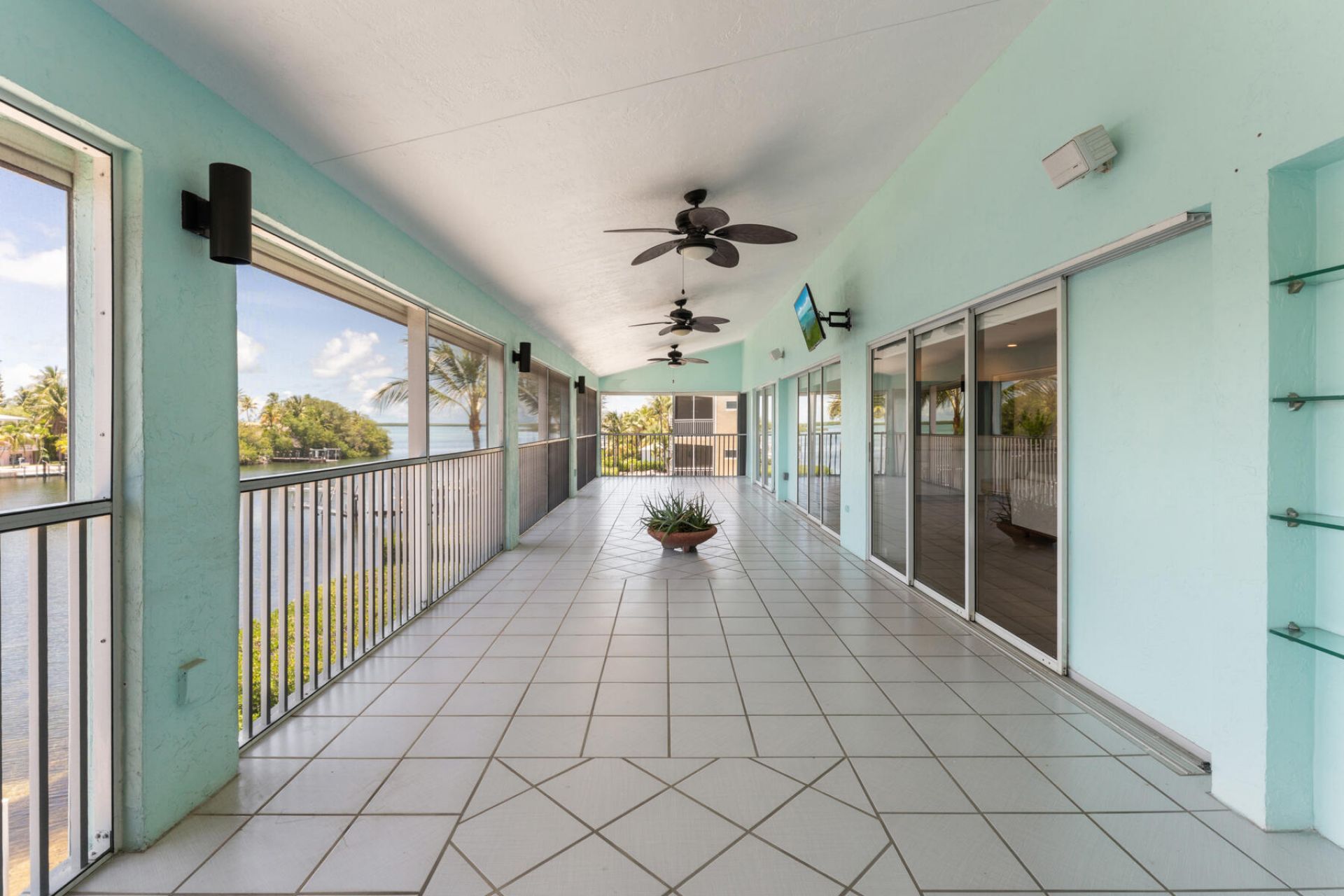 74980 Overseas Highway, Unit 3, Islamorada, FL 33036 Photo