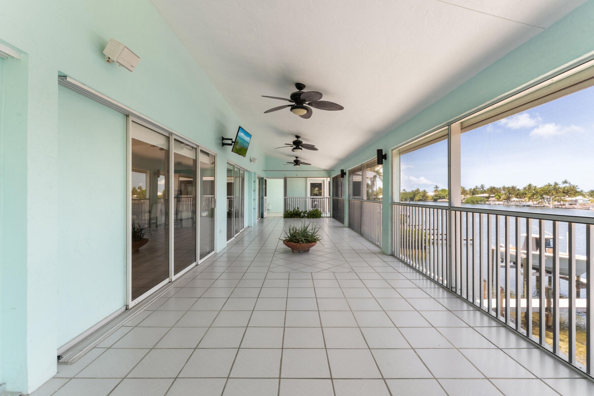 74980 Overseas Highway, Unit 3, Islamorada, FL 33036 Photo