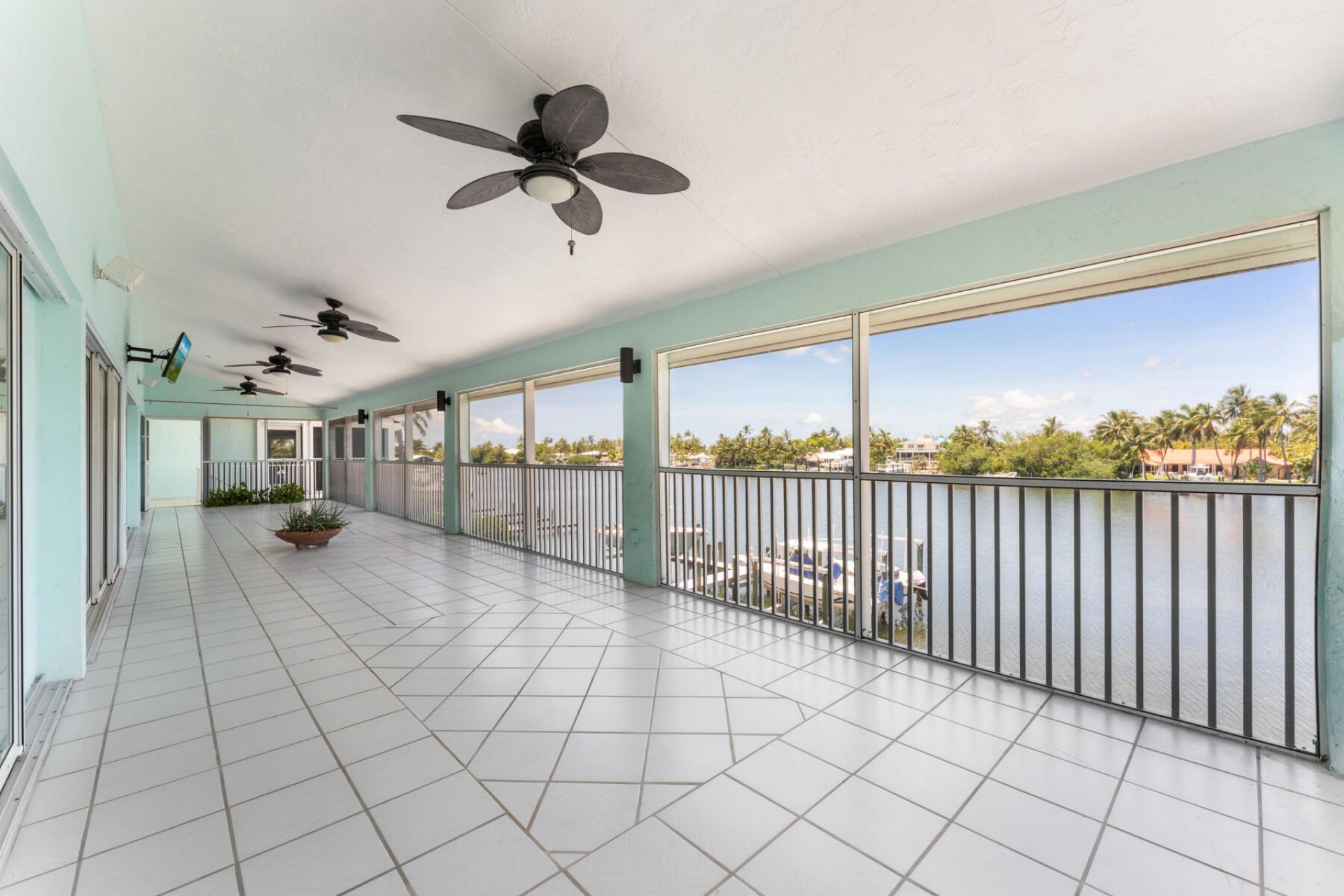 74980 Overseas Highway, Unit 3, Islamorada, FL 33036 Photo