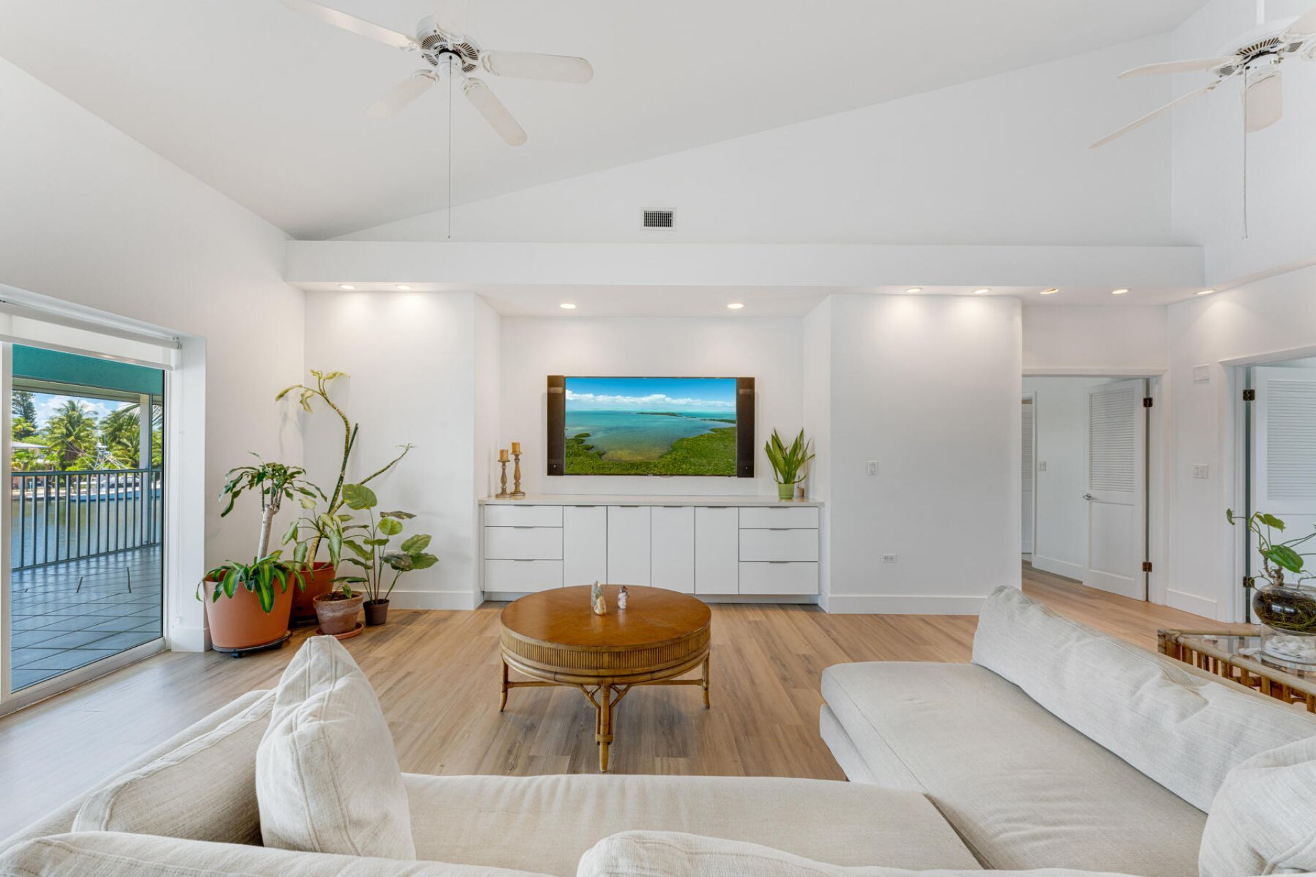 74980 Overseas Highway, Unit 3, Islamorada, FL 33036 Photo