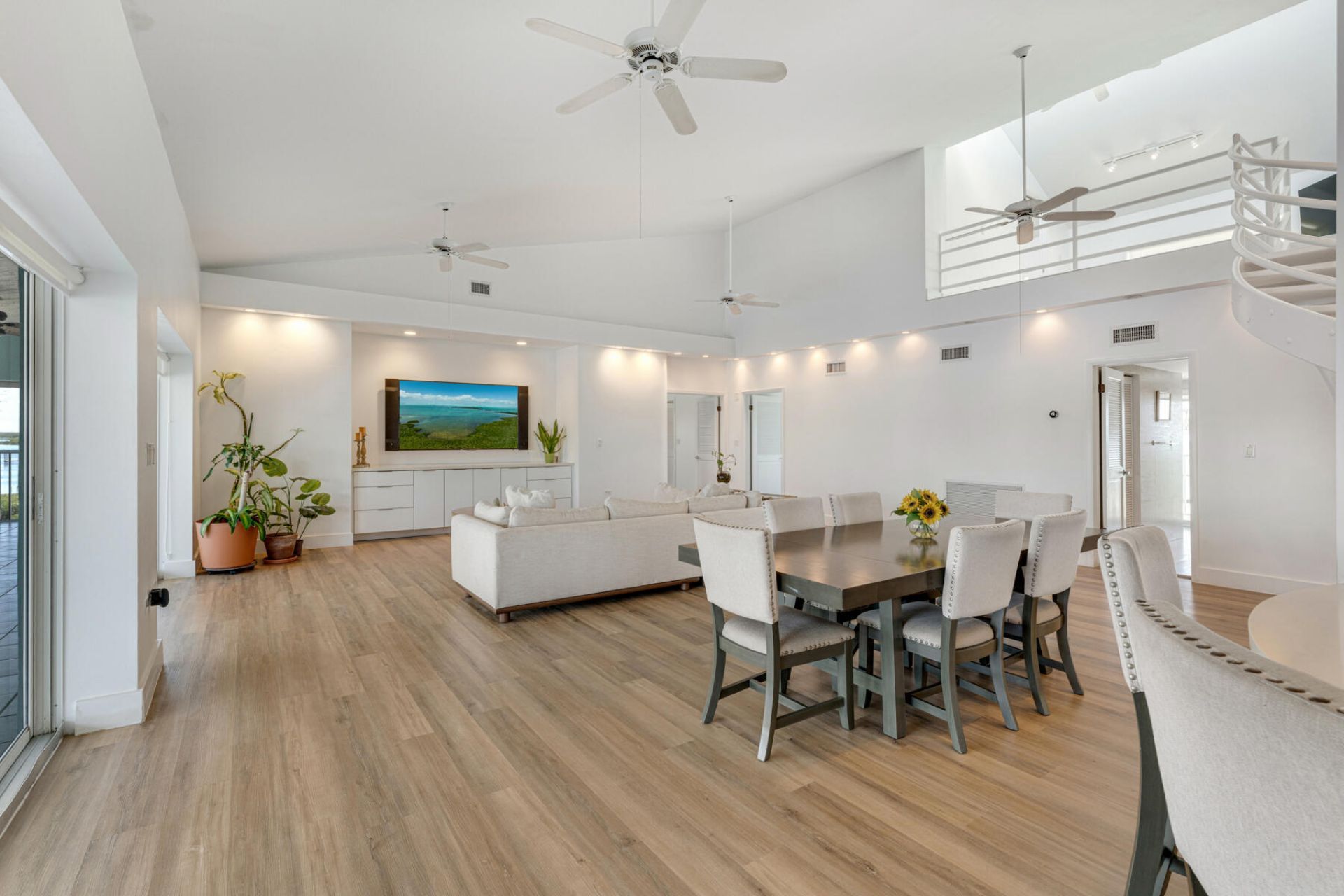 74980 Overseas Highway, Unit 3, Islamorada, FL 33036 Photo