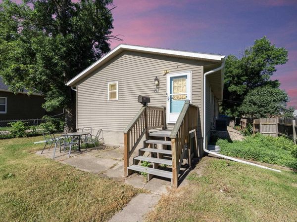 911 N Van Eps Ave, Sioux Falls, SD 57103