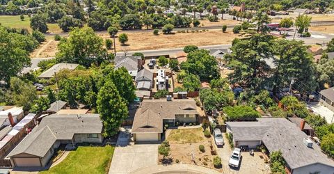 712 Almond Ct, Galt, CA 95632 Photo