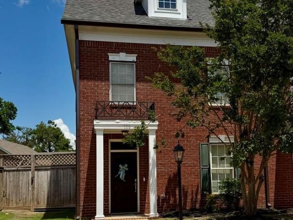 106 Pr 3085, Oxford, MS 38655
