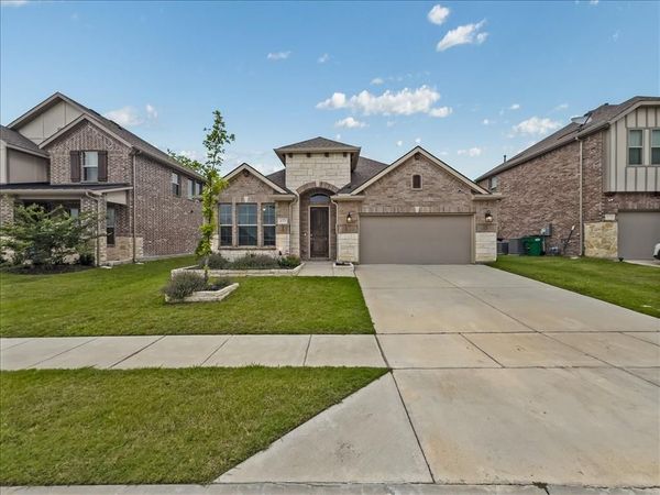 377 Edmund Lane, Fate, TX 75087