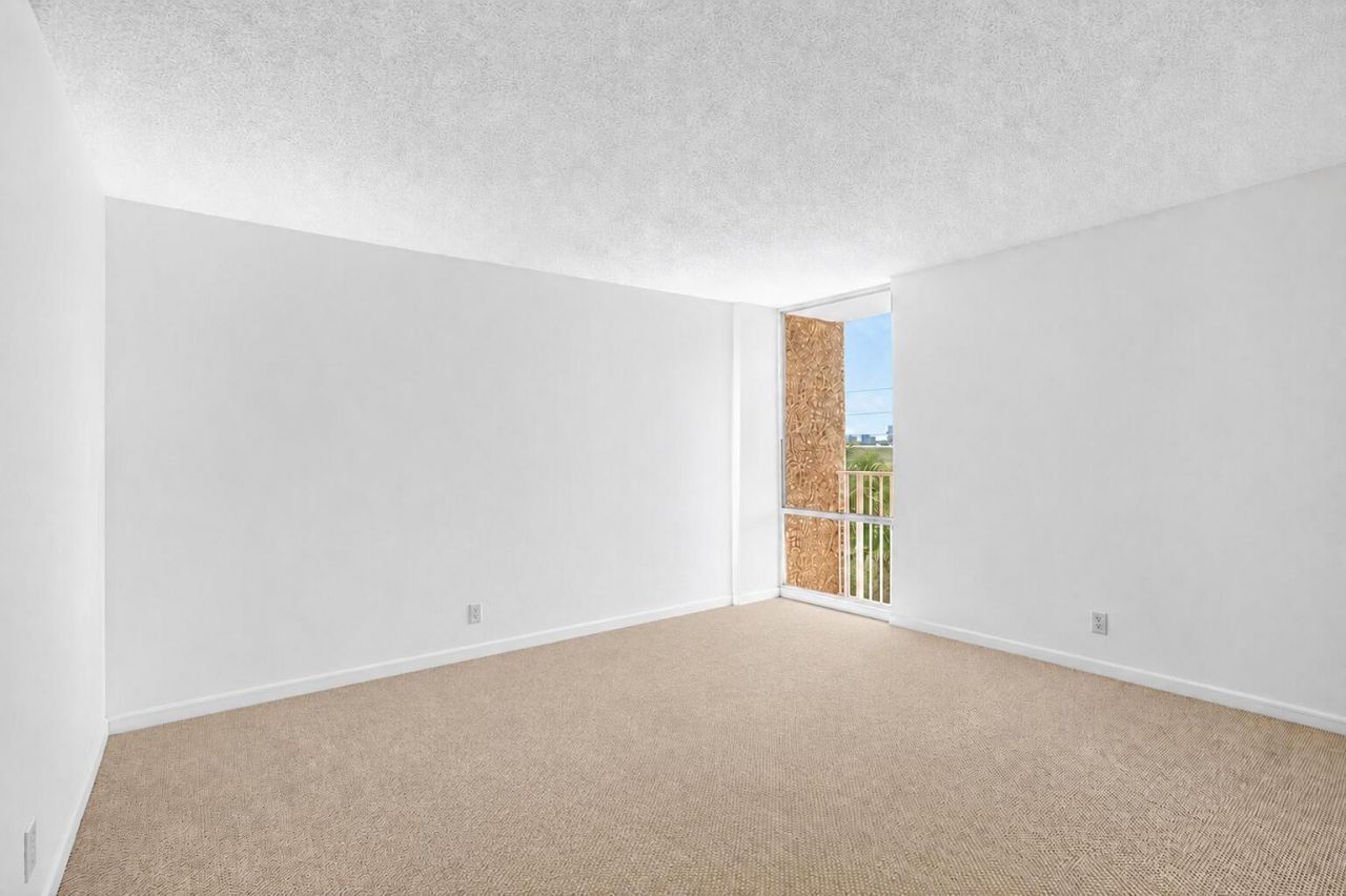 555 NW 4 Avenue, Unit 4230, Boca Raton, FL 33432 Photo
