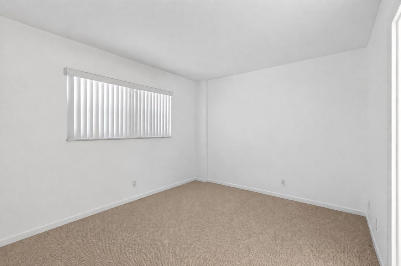 555 NW 4 Avenue, Unit 4230, Boca Raton, FL 33432 Photo