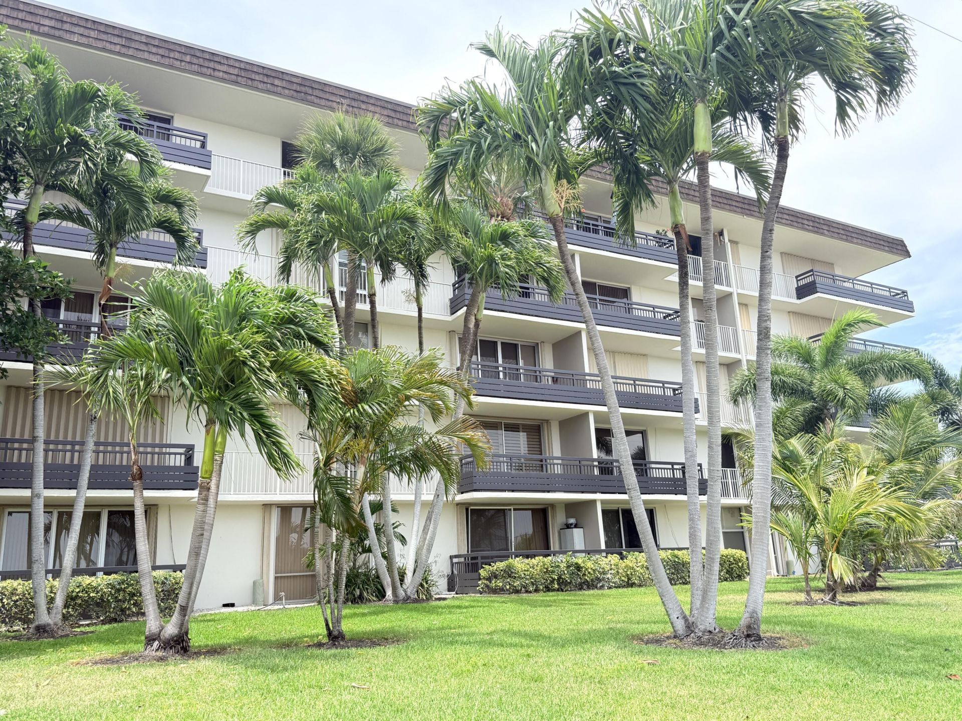 555 NW 4 Avenue, Unit 4230, Boca Raton, FL 33432 Photo